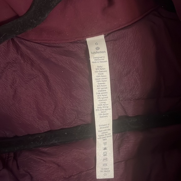 Lululemon Down For it All Jacket size 8 cassis maroon snow/waterproof lulu coat! - Picture 7 of 7